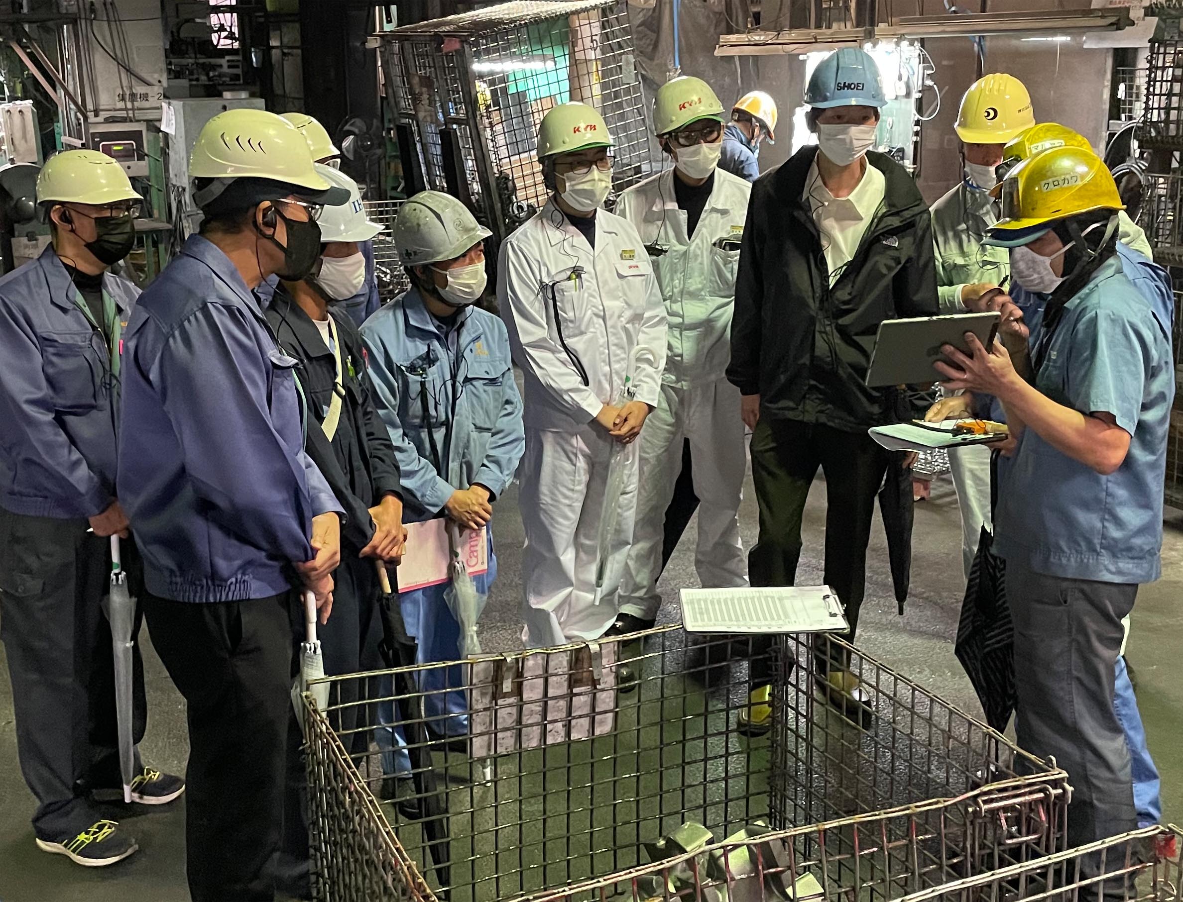 写真4 工場視察(ヤマトインテック)